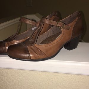 Two tone brown T-strap heels